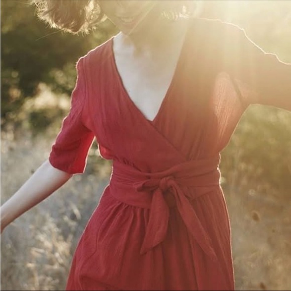 Des‎ Petites Hauts Yolanda V-Neck Midi Dress - Picture 4 of 8